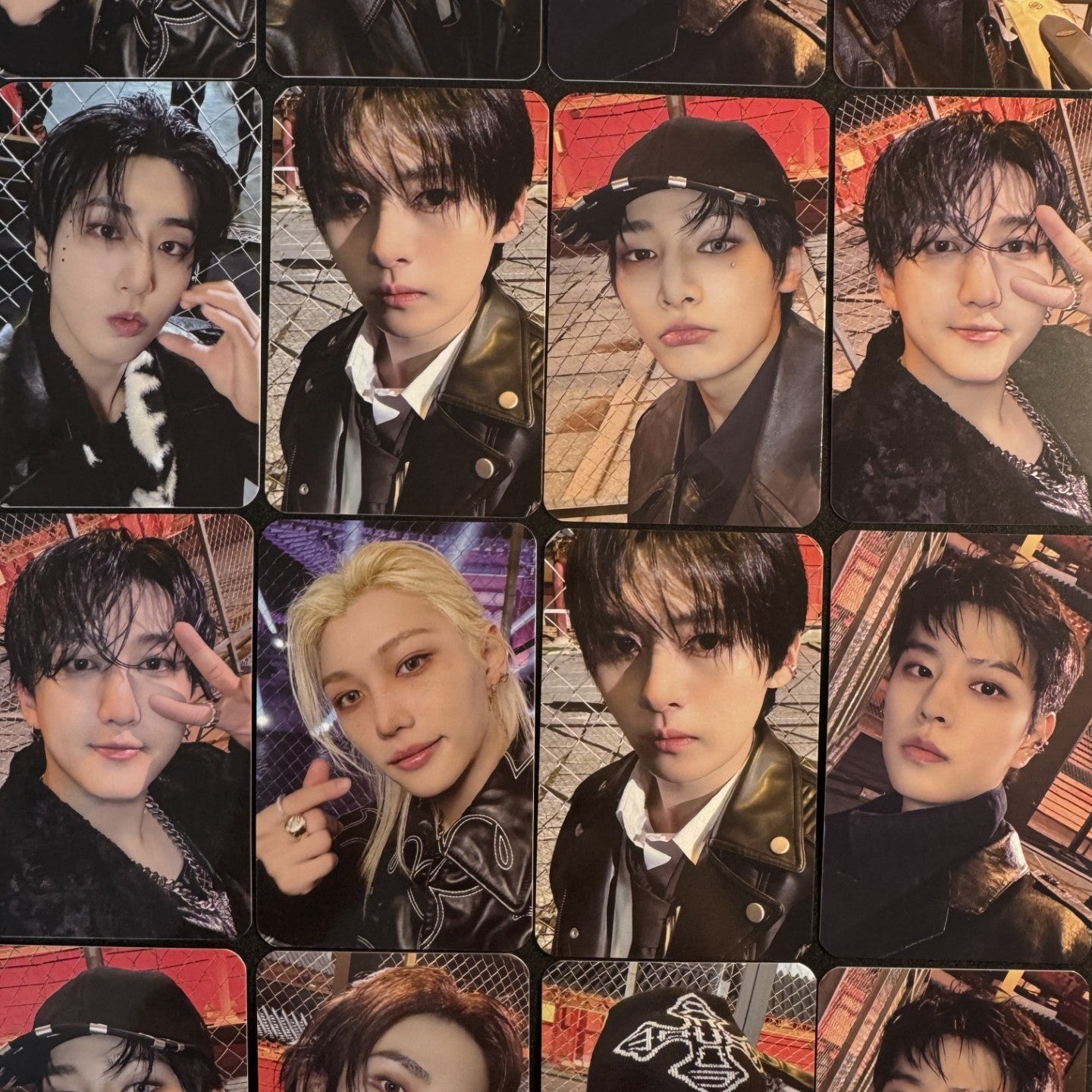STRAY KIDS SKZHOP HIPTAPE 合 (HOP) Sound Wave Photocards – Photocards (Bang Chan / / ) | HobiEgo