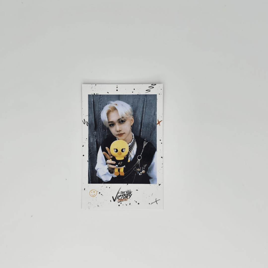 STRAY KIDS 'THE VICTORY' Pop - UP SKZOO Polaroid Photocards – Photocards (Felix 1 / / ) | HobiEgo