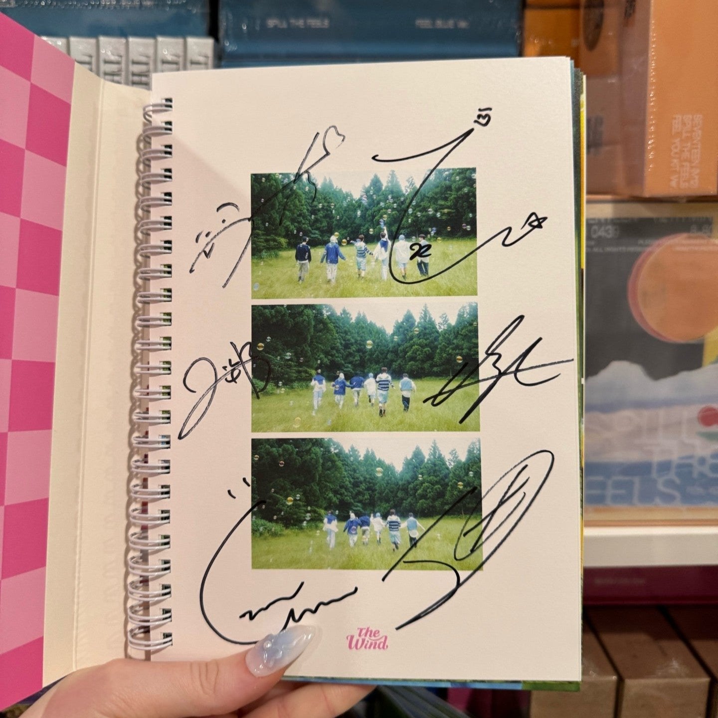 The Wind 3rd Mini Album Hello : My First Love (Signed Edition) – album (Love Version / / ) | HobiEgo