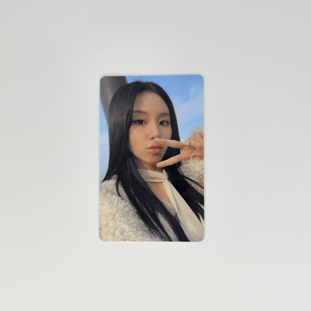 TWICE 13th Mini Album With YOU - th JYP SHOP Photocards – Photocards (Chaeyoung / / ) | HobiEgo