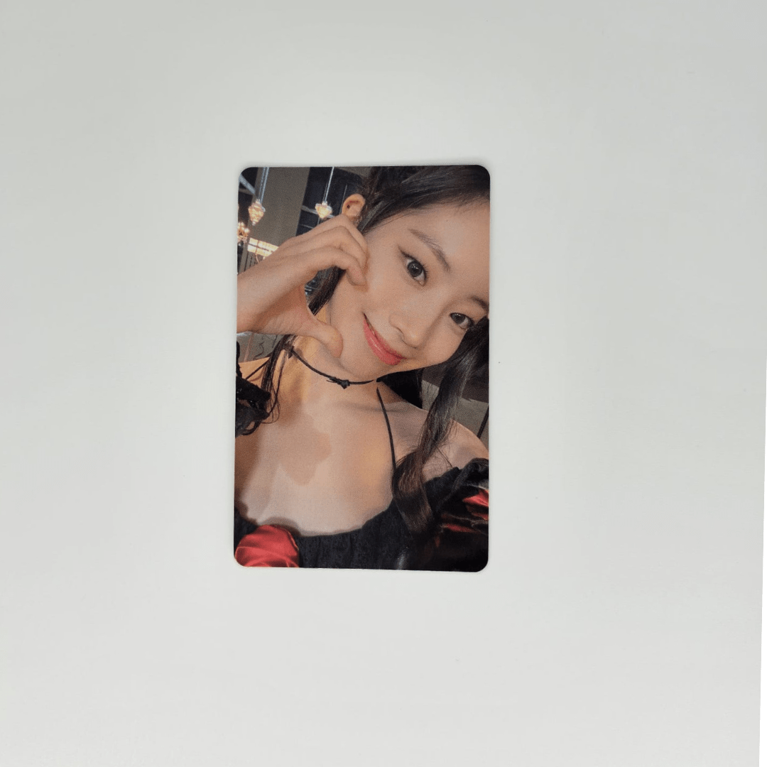 TWICE 13th Mini Album With YOU - th JYP SHOP Photocards – Photocards (Dahyun / / ) | HobiEgo