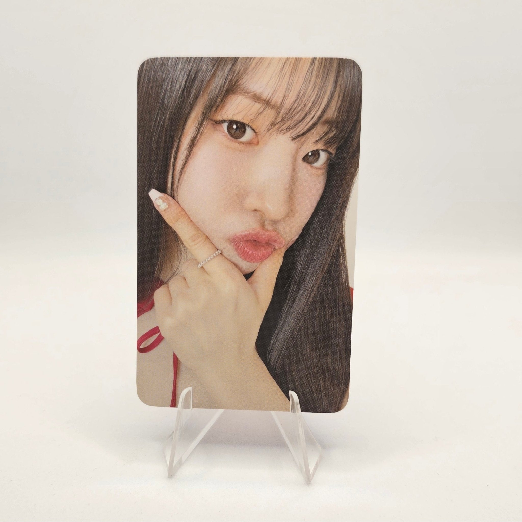 TWICE 2026 Season's Greetings RED WHISPERS Fans Shop Photocards – photocard  (Dahyun / / ) | HobiEgo