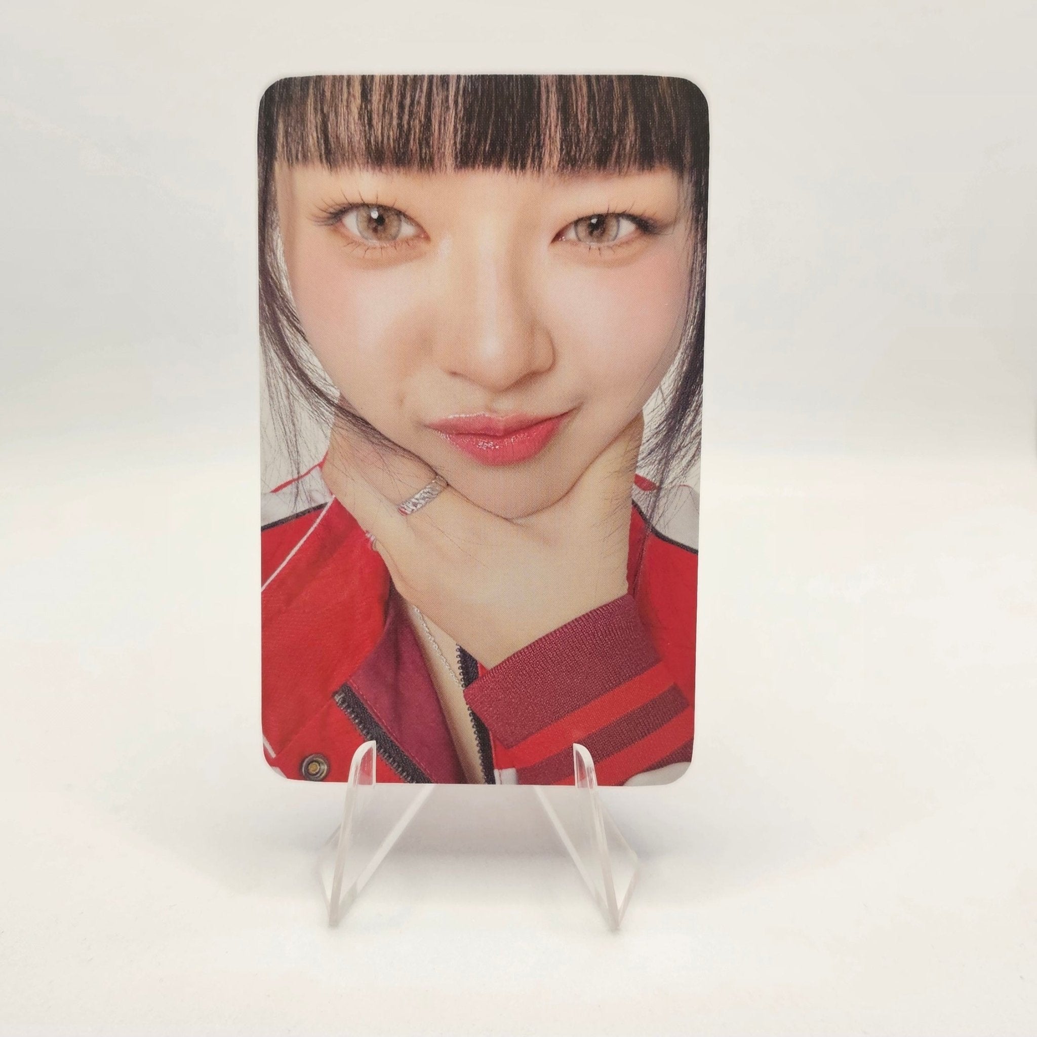 TWICE 2026 Season's Greetings RED WHISPERS Fans Shop Photocards – photocard  (Jeongyeon / / ) | HobiEgo