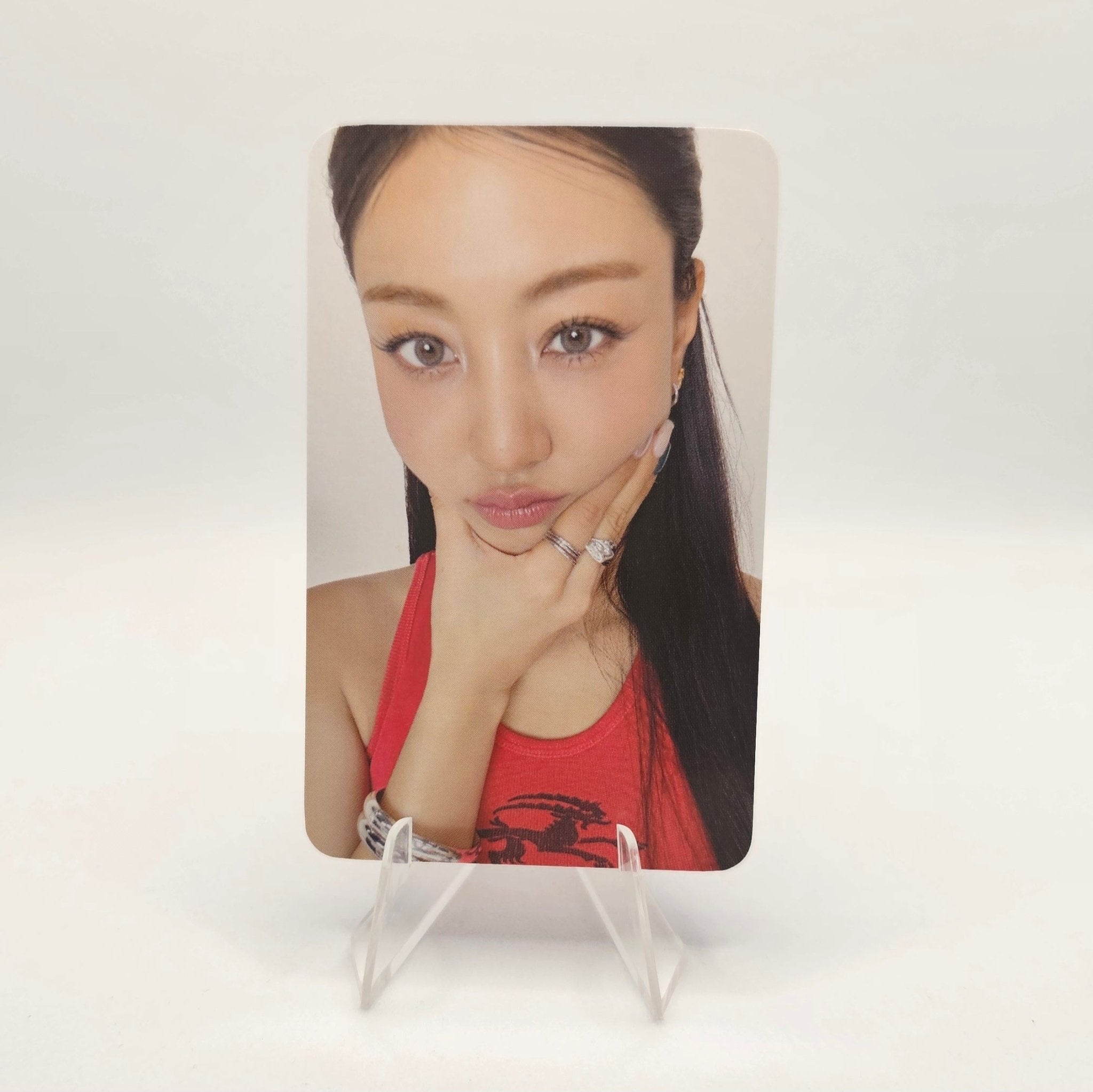 TWICE 2026 Season's Greetings RED WHISPERS Fans Shop Photocards – photocard  (Jihyo / / ) | HobiEgo