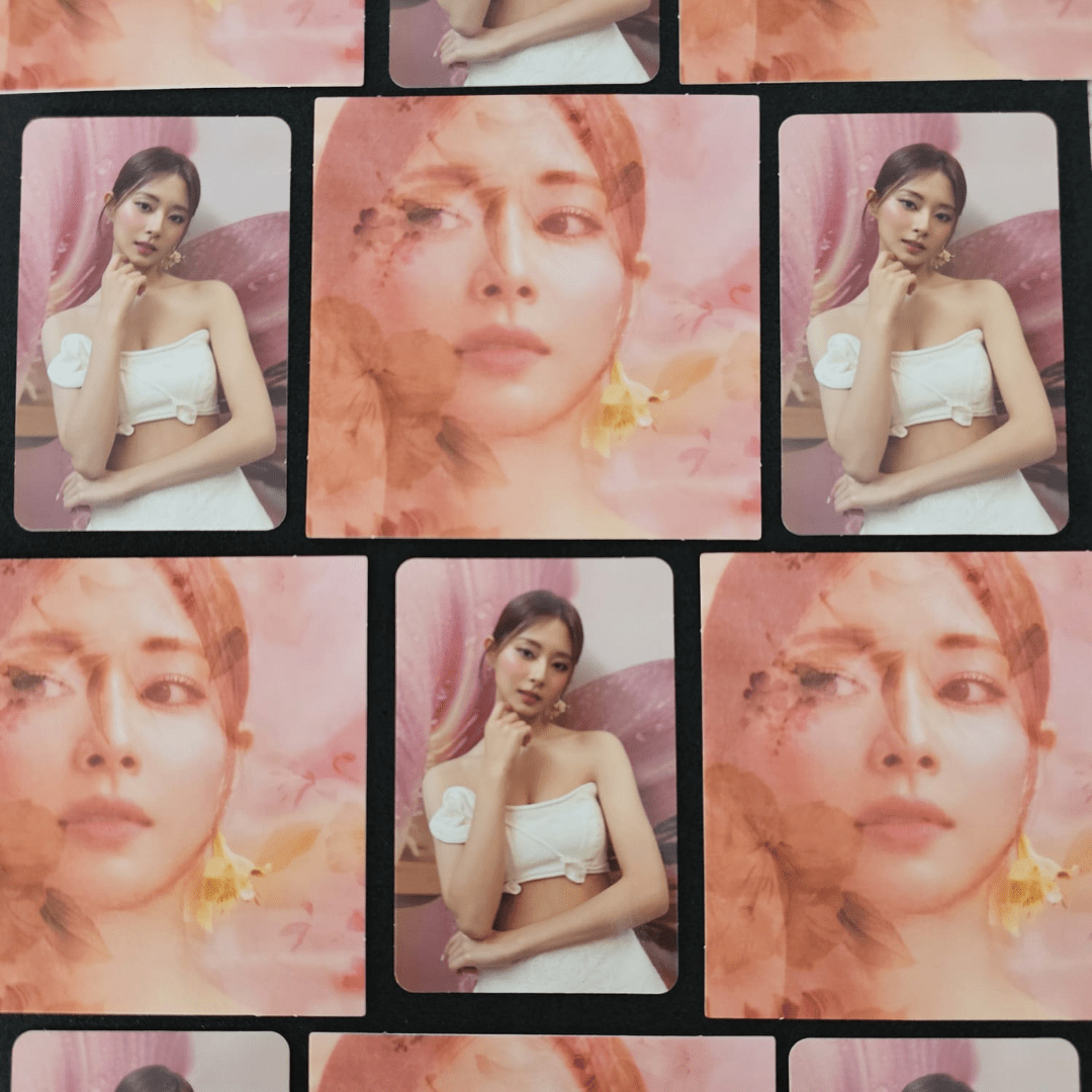 TZUYU (TWICE) 1st Mini Album abouTZU Digipack Photocard and Postcard – Photocards ( / / ) | HobiEgo