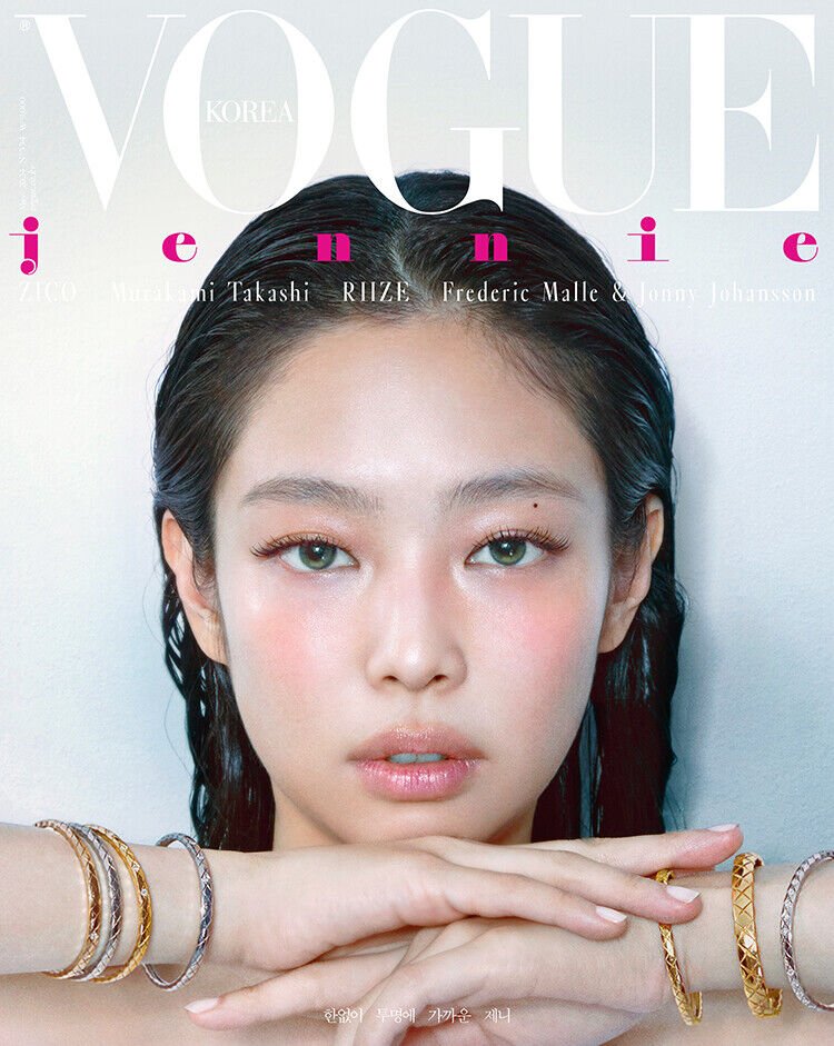 VOGUE 2024.MAY COVER : BLACKPINK JENNIE MAGAZINE – magazines (A (GOLD) / / ) | HobiEgo