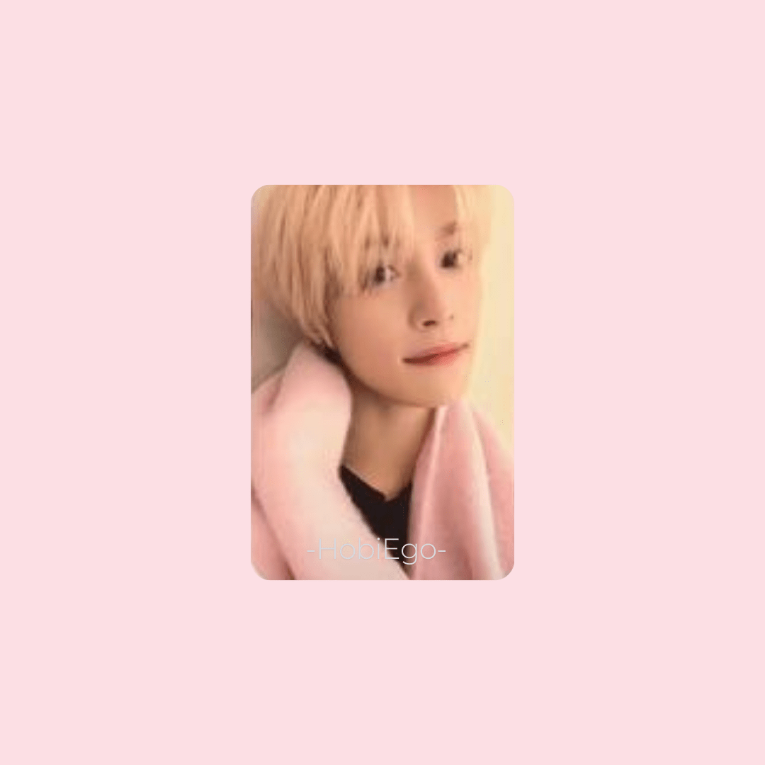 WayV 2024 Pink Christmas Photocards – Photocards (YangYang 2 / / ) | HobiEgo