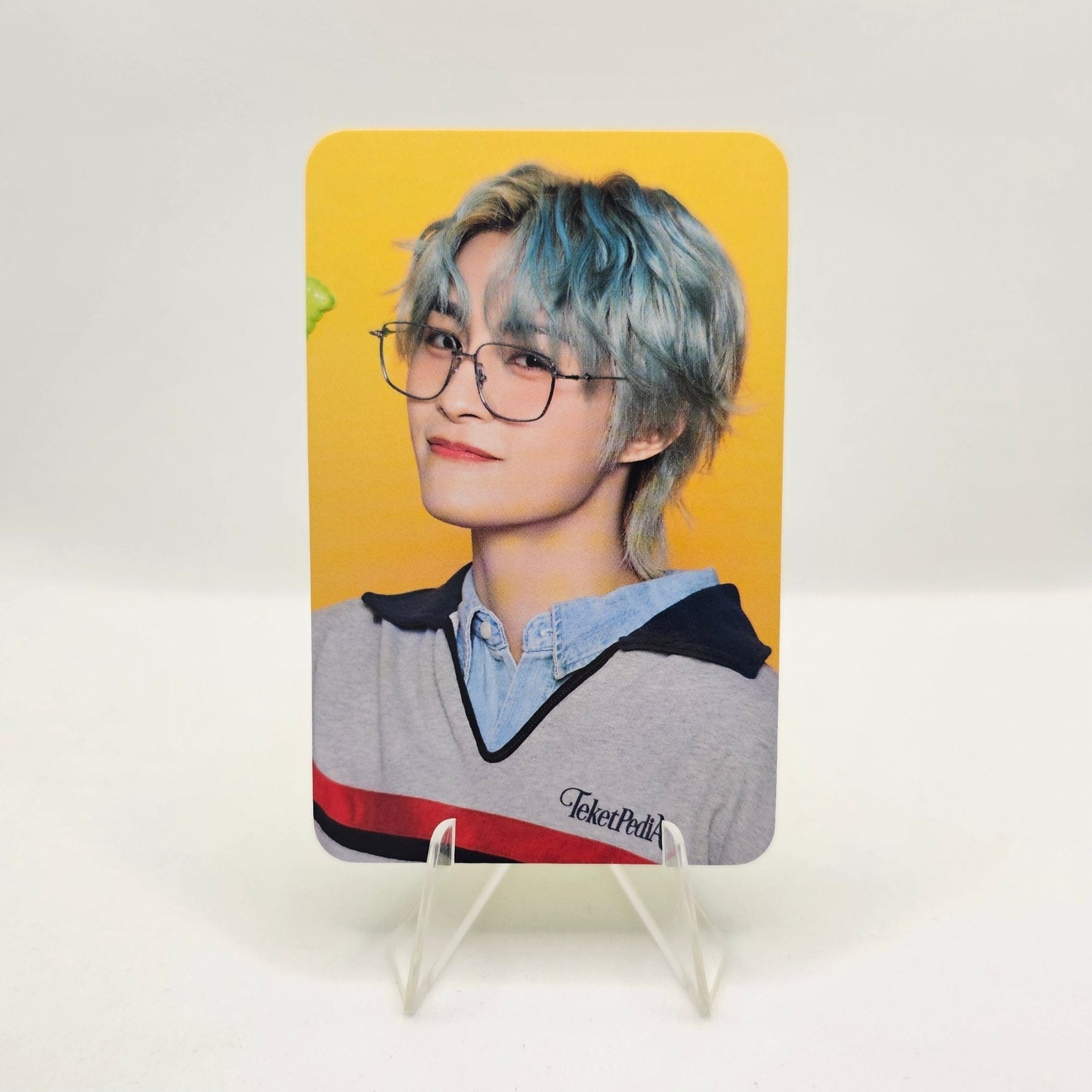 WayV 2025 Season's Greetings Aladin Photocards – photocard (YangYang / / ) | HobiEgo