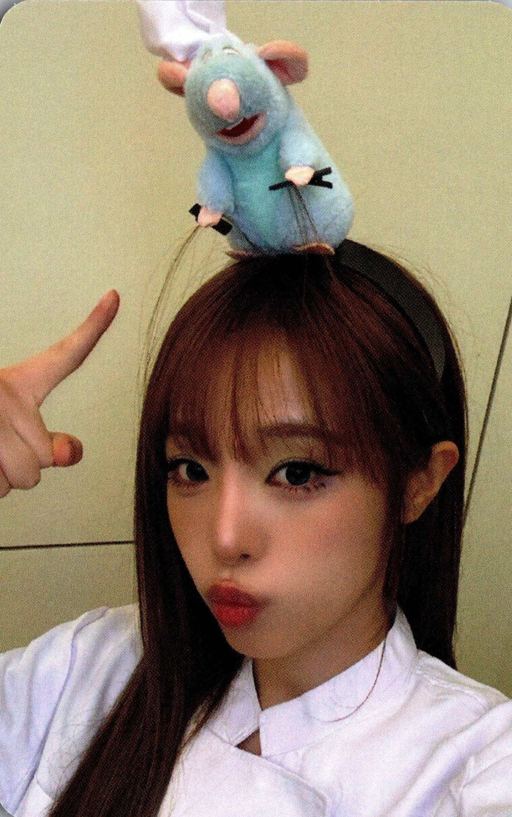 YENA 5th Mini Album LOVE CATCHER APPLE MUSIC Photocards – photocard  (B / / ) | HobiEgo K - pop Shop