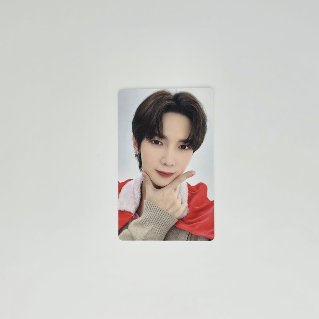 ATEEZ X KAURA POCA Christmas Photocards