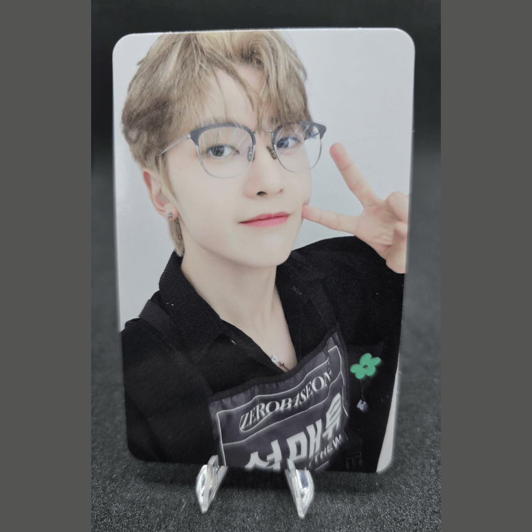 ZEROBASEONE 2nd Mini Album MELTING POINT MAKESTAR Photocards – Photocards (Seok Matthew / / ) | HobiEgo