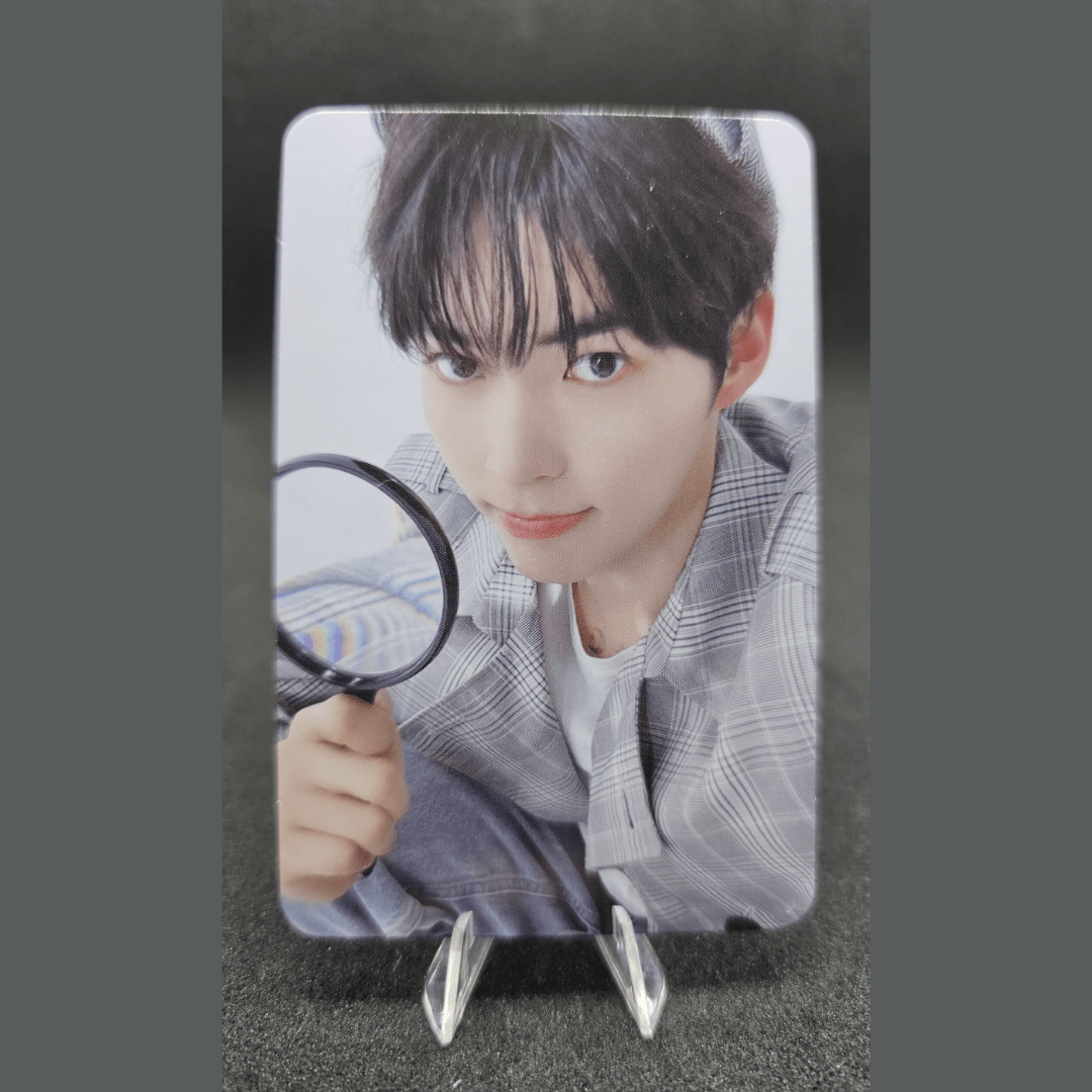 ZEROBASEONE 3rd Mini Album You had me at HELLO MAKESTAR Photocards – Photocards (Sung Han Bin / / ) | HobiEgo