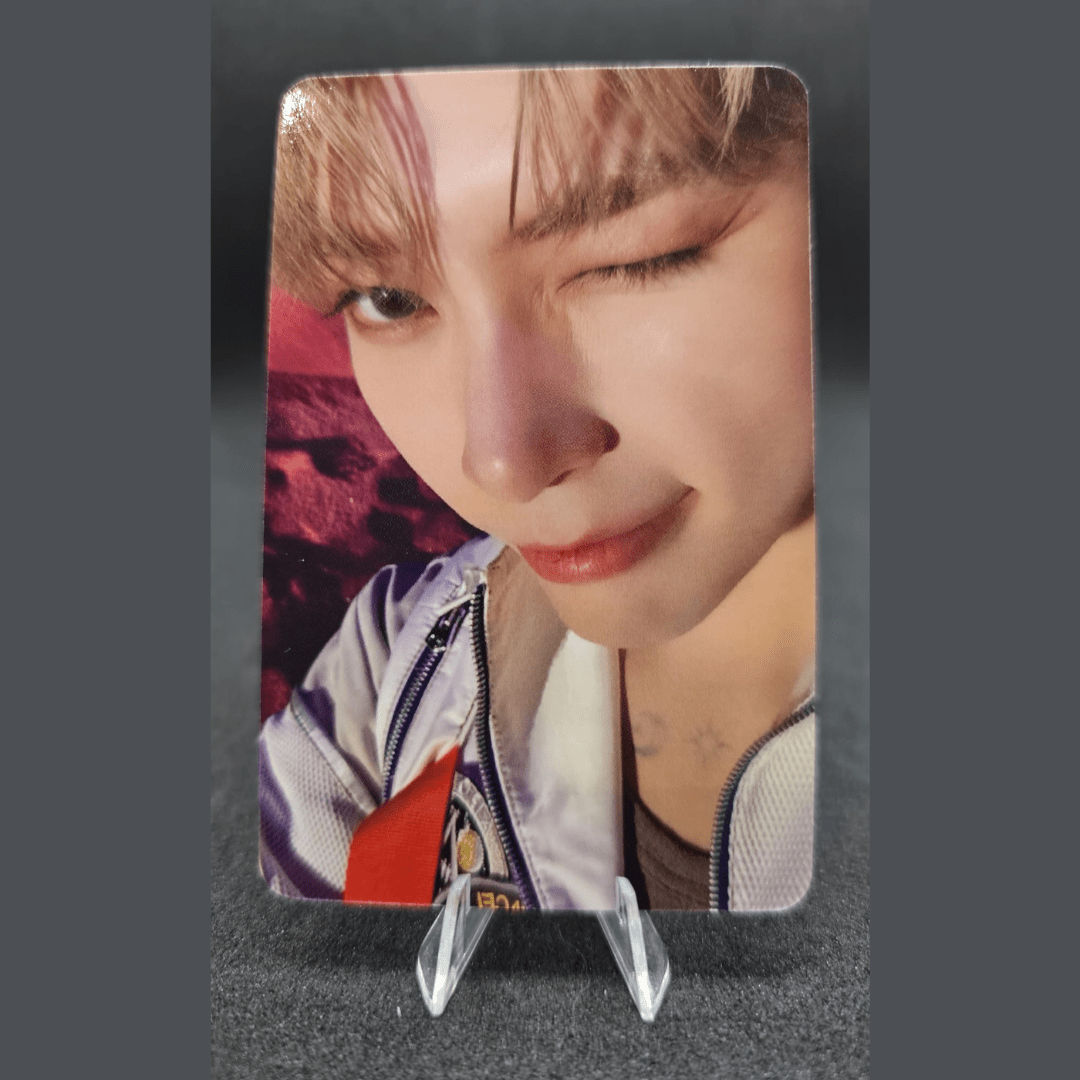 ZEROBASEONE 4th Mini Album CINEMA PARADISE APPLE MUSIC Photocards – Photocards (Sung Han Bin / / ) | HobiEgo