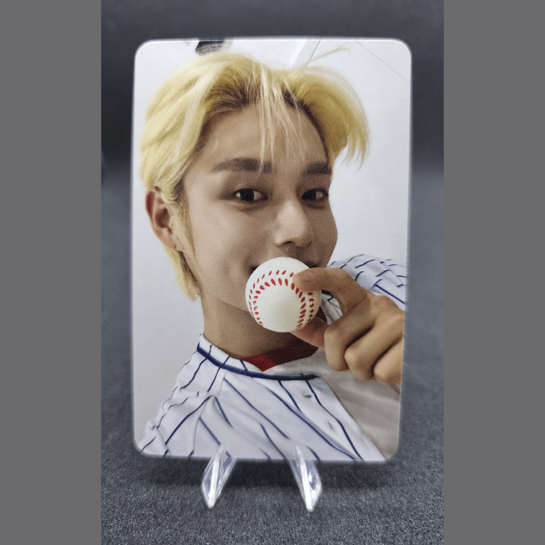 ZEROBASEONE 4th Mini Album CINEMA PARADISE APPLE MUSIC ZEROSE Photocards – Photocards (Kim Ji Woong / / ) | HobiEgo