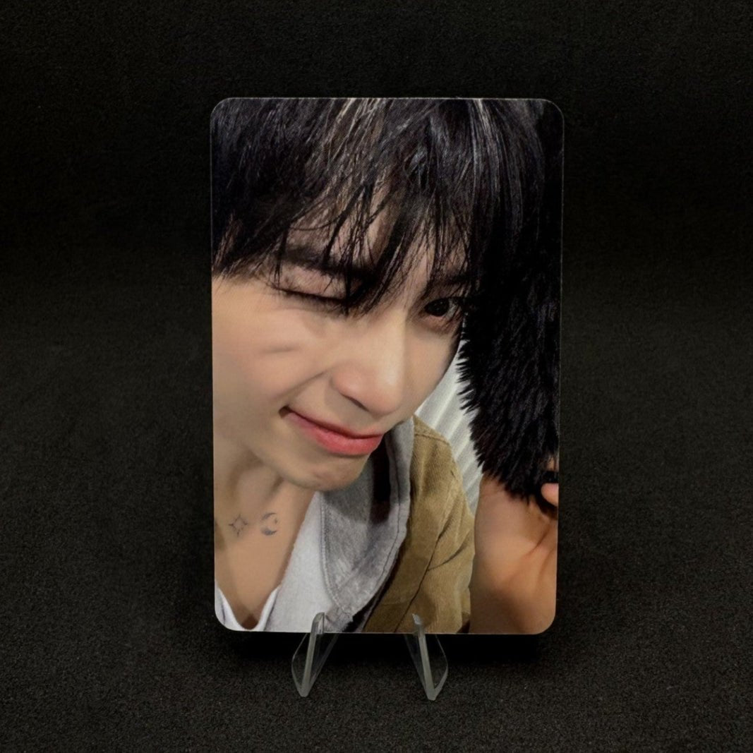 ZEROBASEONE 5th Mini Album BLUE PARADISE APPLE MUSIC Photocards – Photocards (Sung Han Bin / / ) | HobiEgo