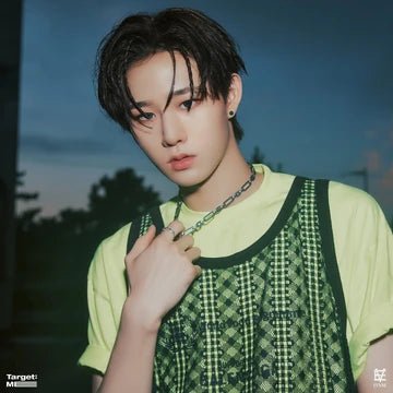 EVNNE 1st Mini Album Target ME (Digipack Version) – album (Ji Yunseo / / ) | HobiEgo