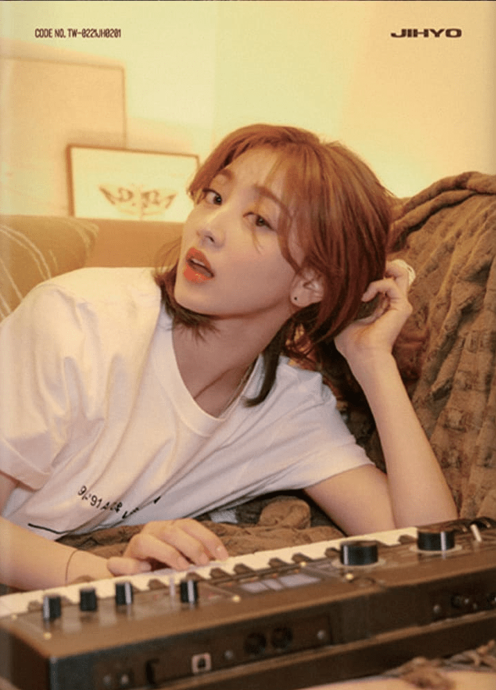 JIHYO 1st Mini Album ZONE – album (O / / ) | HobiEgo