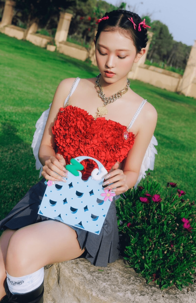 NewJeans 2nd EP Get Up (Bunny Beach Bag Ver) – album (Haerin (Blue) / / ) | HobiEgo