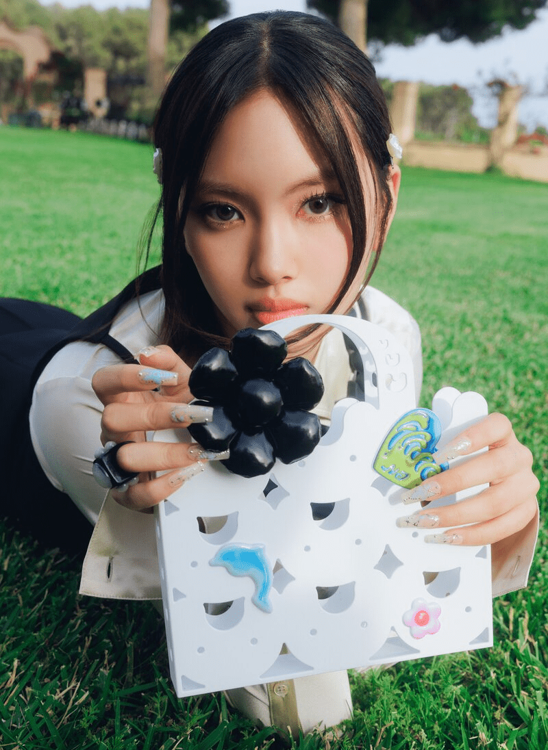 NewJeans 2nd EP Get Up (Bunny Beach Bag Ver) – album (Hyein (White) / / ) | HobiEgo